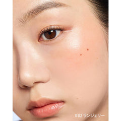 Sensual Lip and Cheek