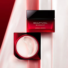 Sculptural Creme Léger