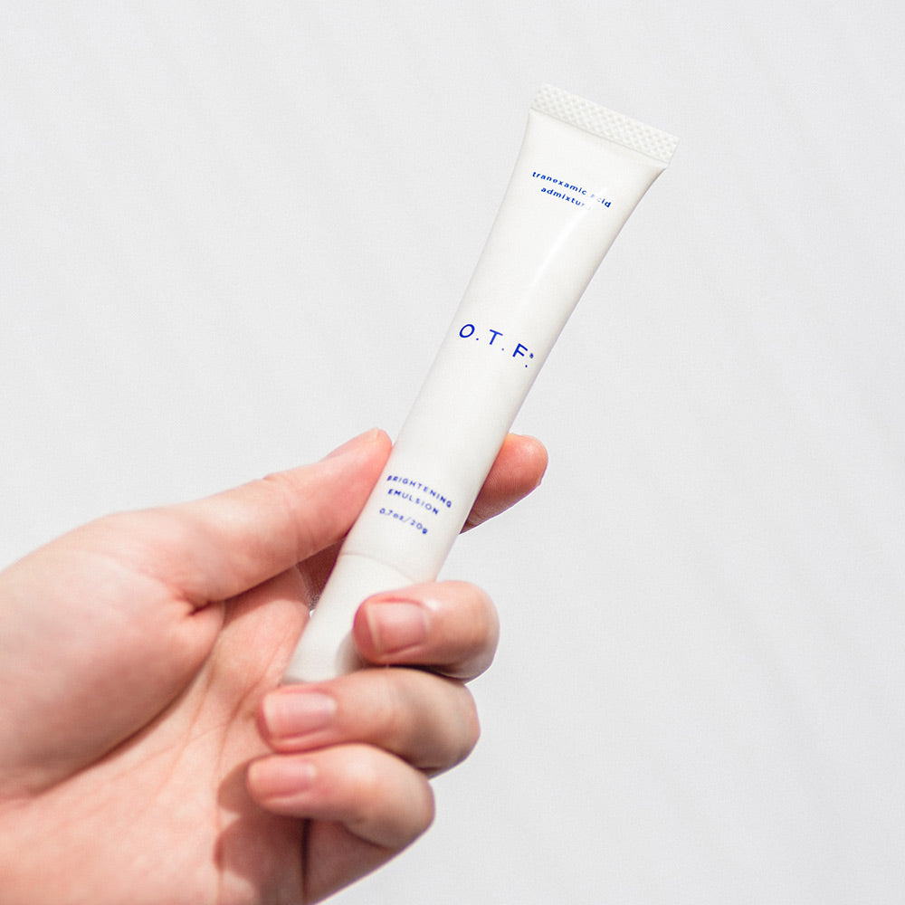 Medicinal whitening emulsion (quasi-drug)