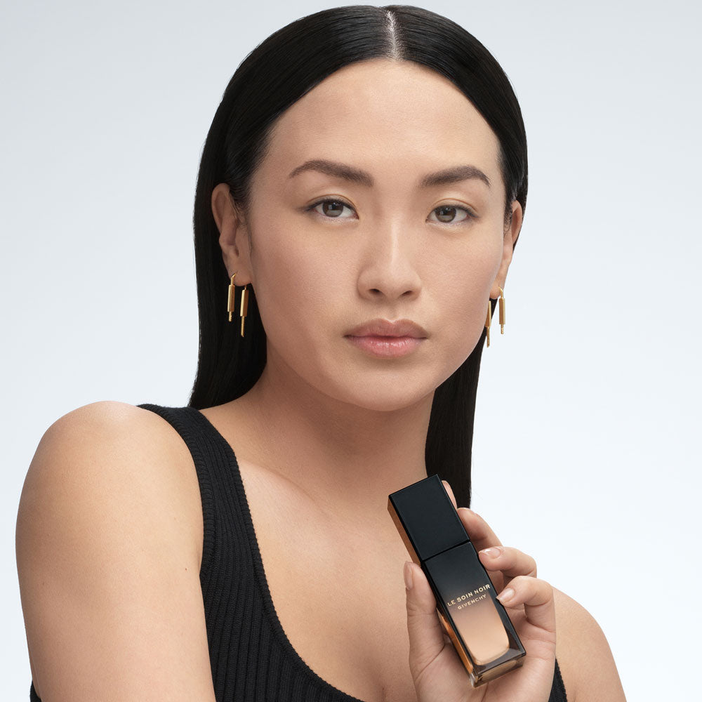 Soin Noir Serum Foundation