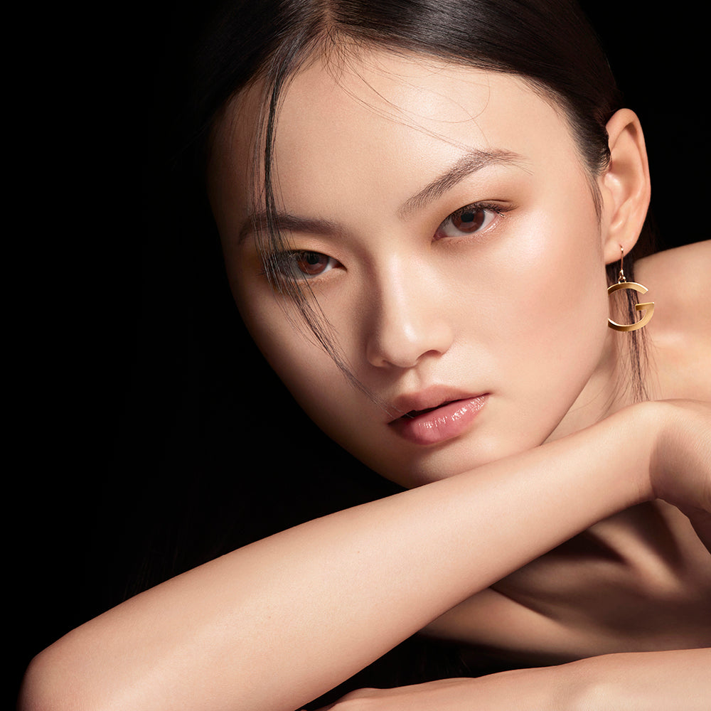 Parure Gold Skin Control Compact