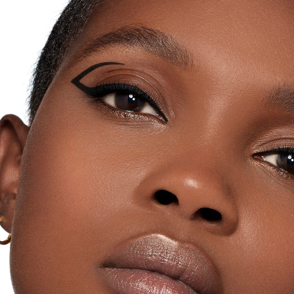 Noir G Graphic Liner