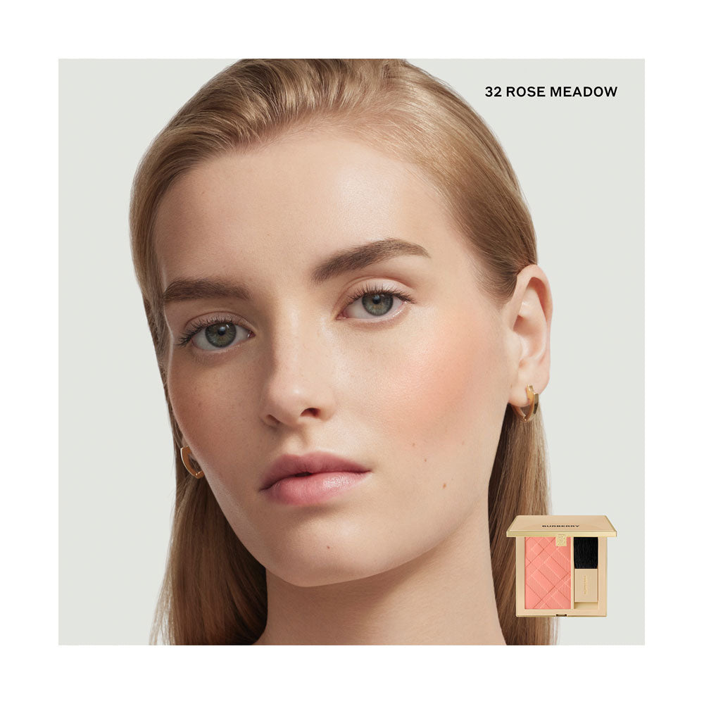 Burberry Outdoor Blush